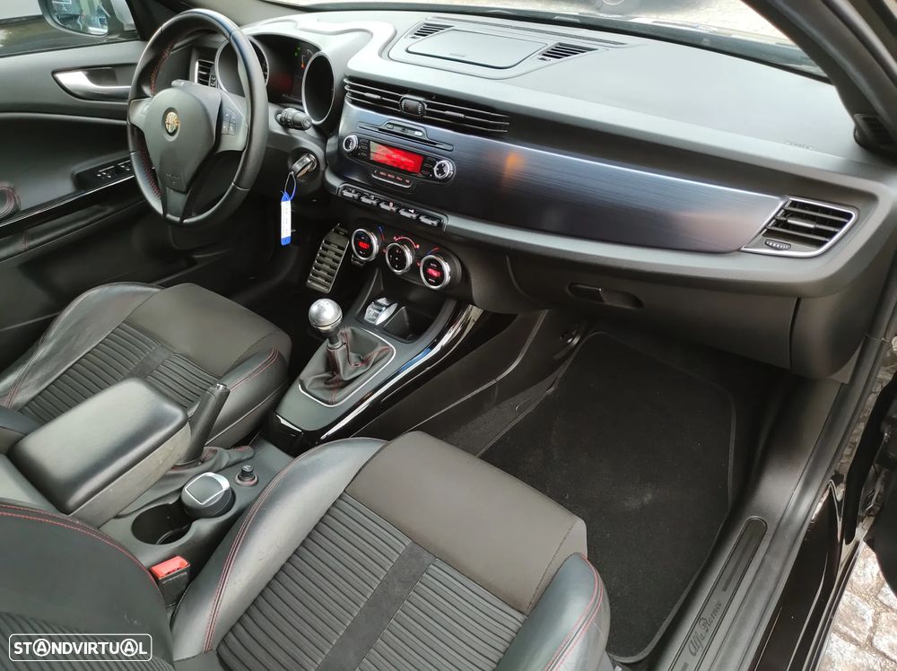 Alfa Romeo Giulietta 1.6 JTDm Distinctive - 16