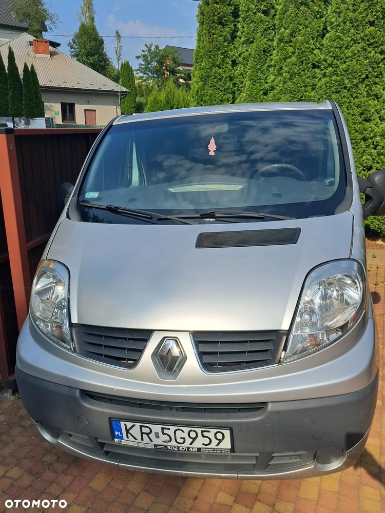 Renault Trafic - 1