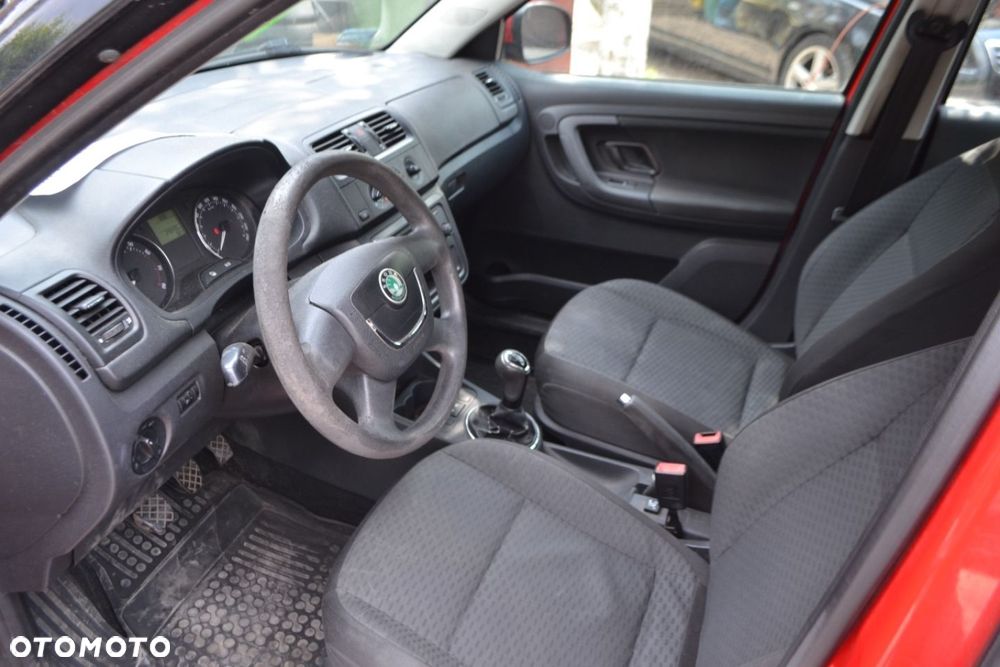 Skoda Fabia - 10