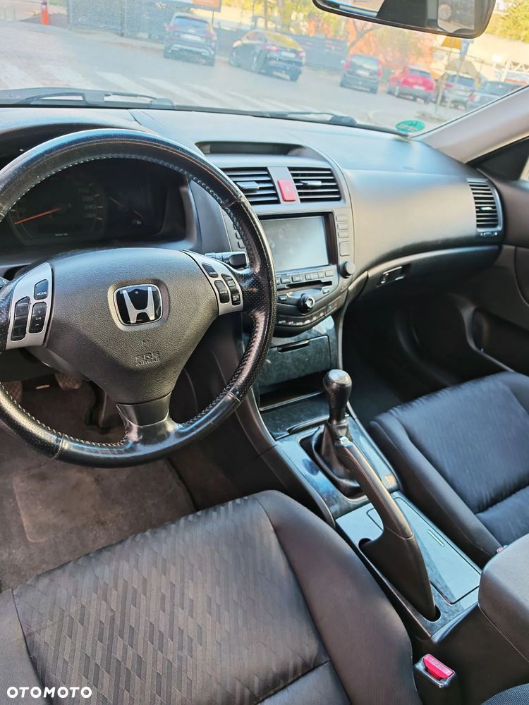 Honda Accord 2005 photo 5