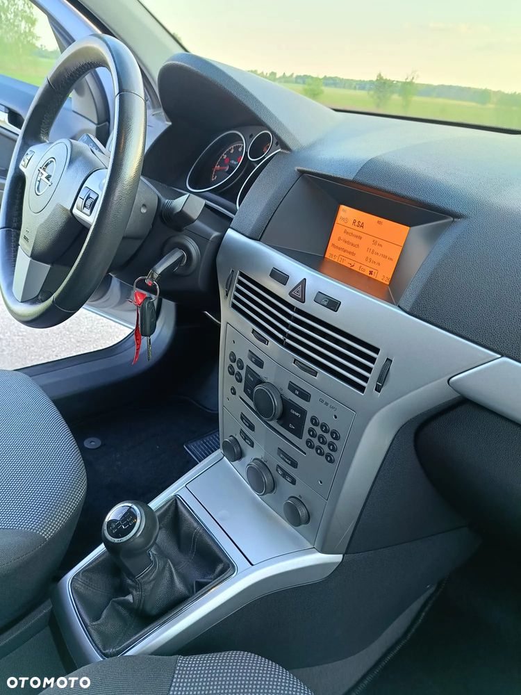 Opel Astra 1.6 Edition Sport - 21
