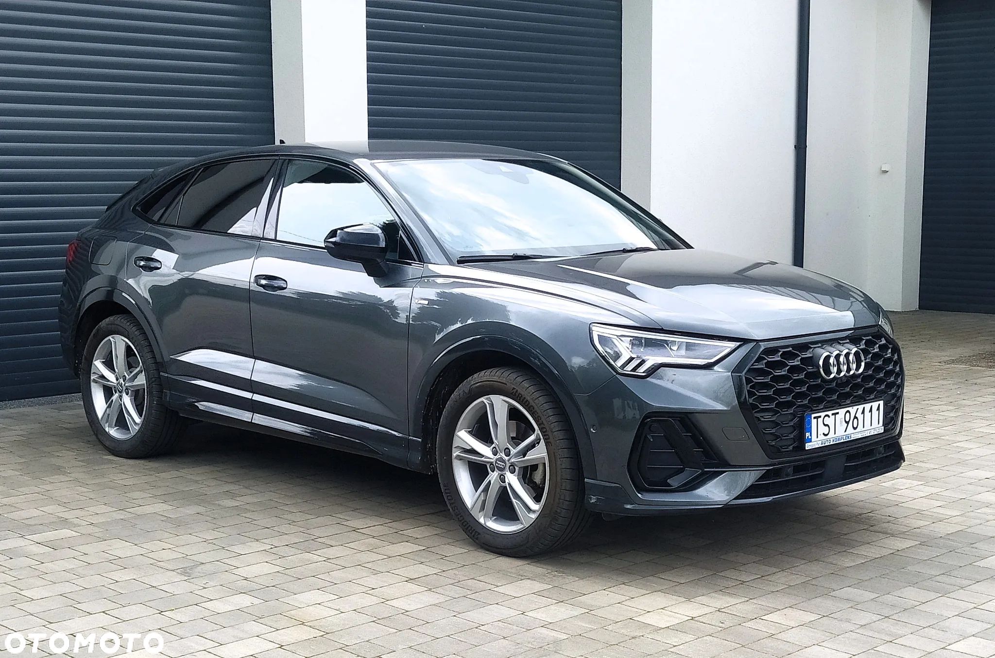 Audi Q3 - 1