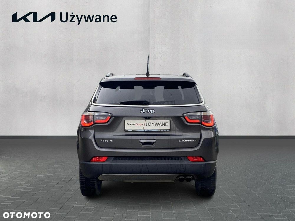 Jeep Compass - 4