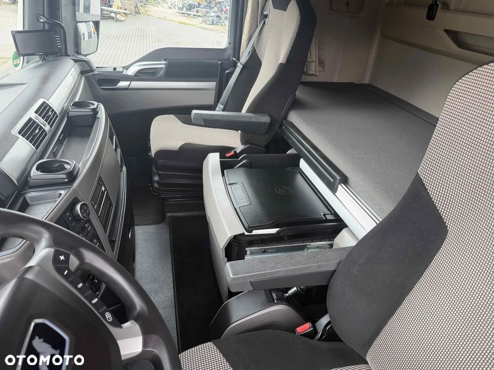 MAN TGX 26.500 CHŁODNIA THERMO KING OŚ SKRĘTNA - 10
