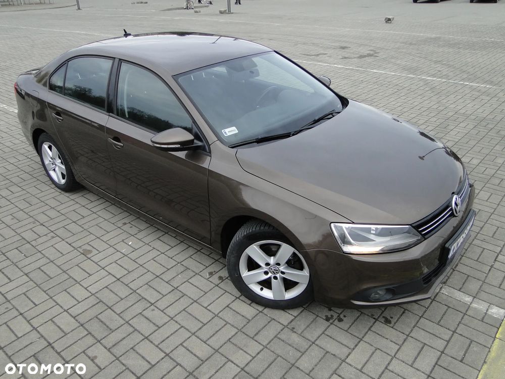 Volkswagen Jetta 1.2 TSI Comfortline - 2