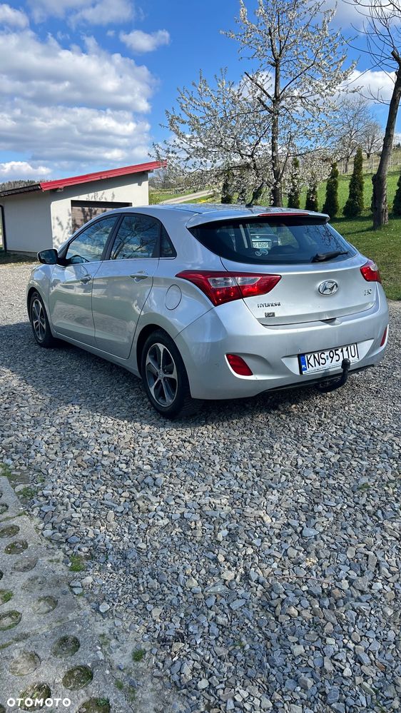 Hyundai i30 blue 1.6 CRDi Classic - 3