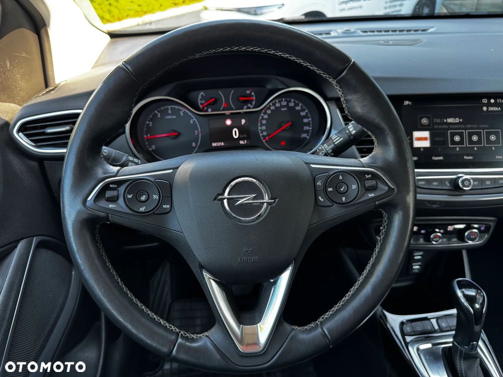 Opel Crossland X - 12