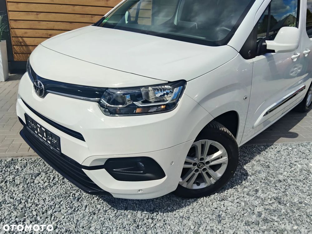 Toyota Proace City Verso 1.2 Turbo L1 Team Deutschland - 7