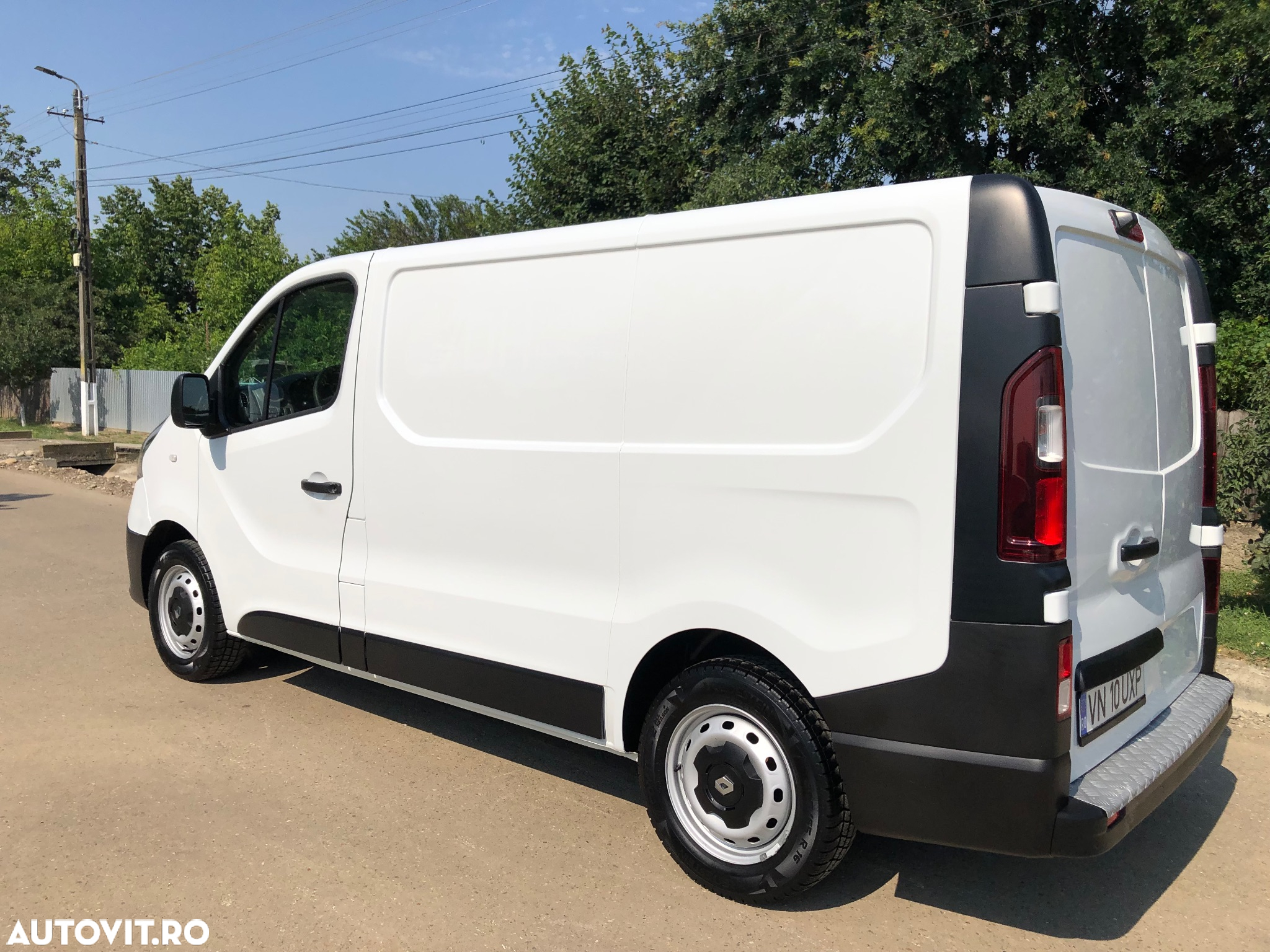 Renault Trafic - 2