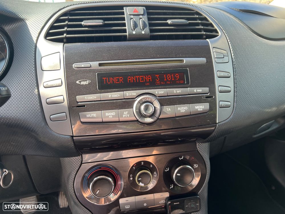 Fiat Bravo 1.4 16V Dynamic - 30