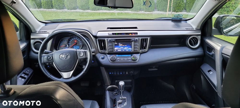 Toyota RAV4 - 12
