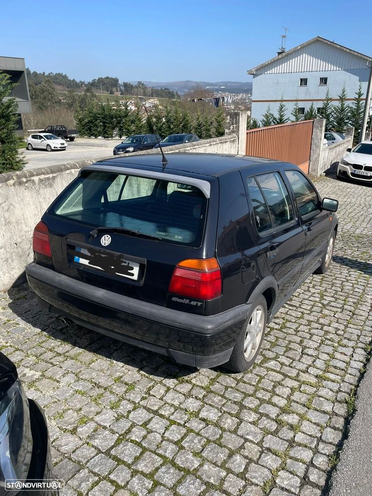 VW Golf - 5