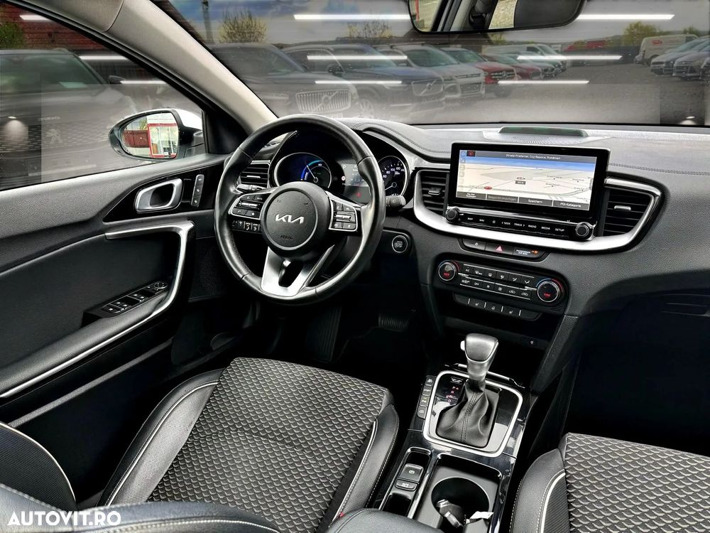 Kia Ceed 1.6 GDI DCT OPF Spirit - 10