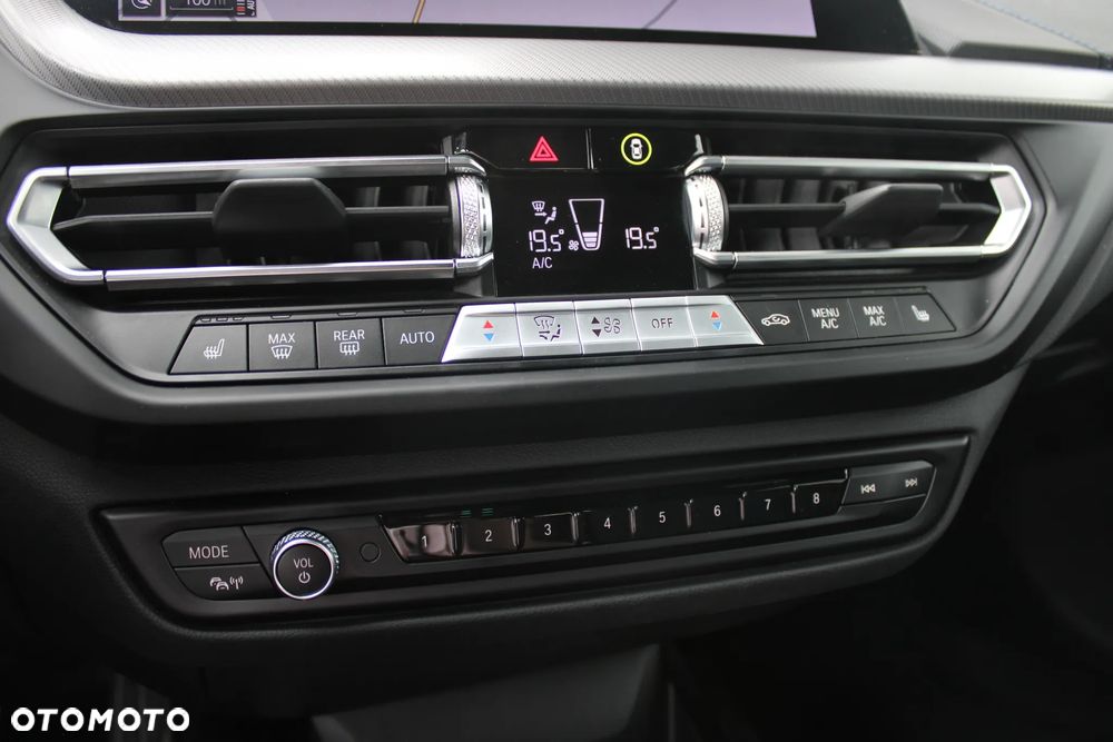 BMW Seria 1 118i M Sport - 23