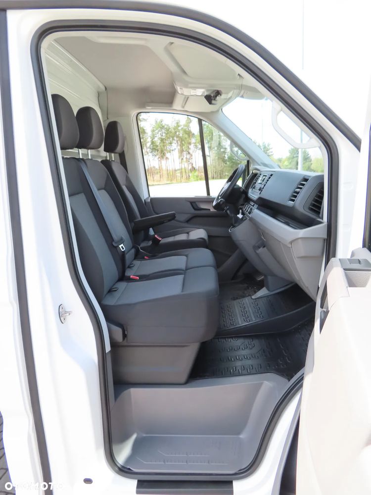 Volkswagen Crafter 50 BiTDI 2.0 177 KM Mroźnia -29 st.C + Winda Załadowcza DHOLLANDIA 750 Kg UDŹWIG, Grube Ściany Chłodnia Boczne Drzwi IGLOOCAR Rozstaw Osi 4490 mm, DMC 3500 Kg, Kat. Prawa Jazdy B, Tylne Koła Bliźniacze WZMACNIANY, Tempomat, Asystent Jazdy Stan Wizualny I Techniczny NOWY Tak Jak Z Taśmy Produkcyjnej Gotowy Dostępny OKAZJA POLECAM - 29