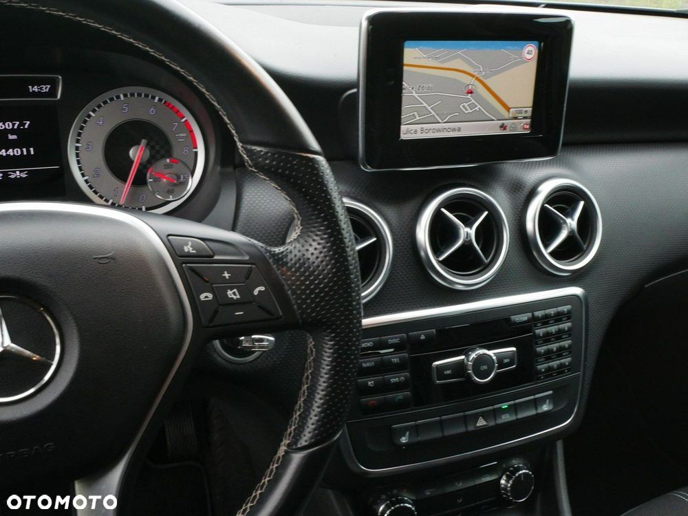 Mercedes-Benz Klasa A 180 (BlueEFFICIENCY) - 17