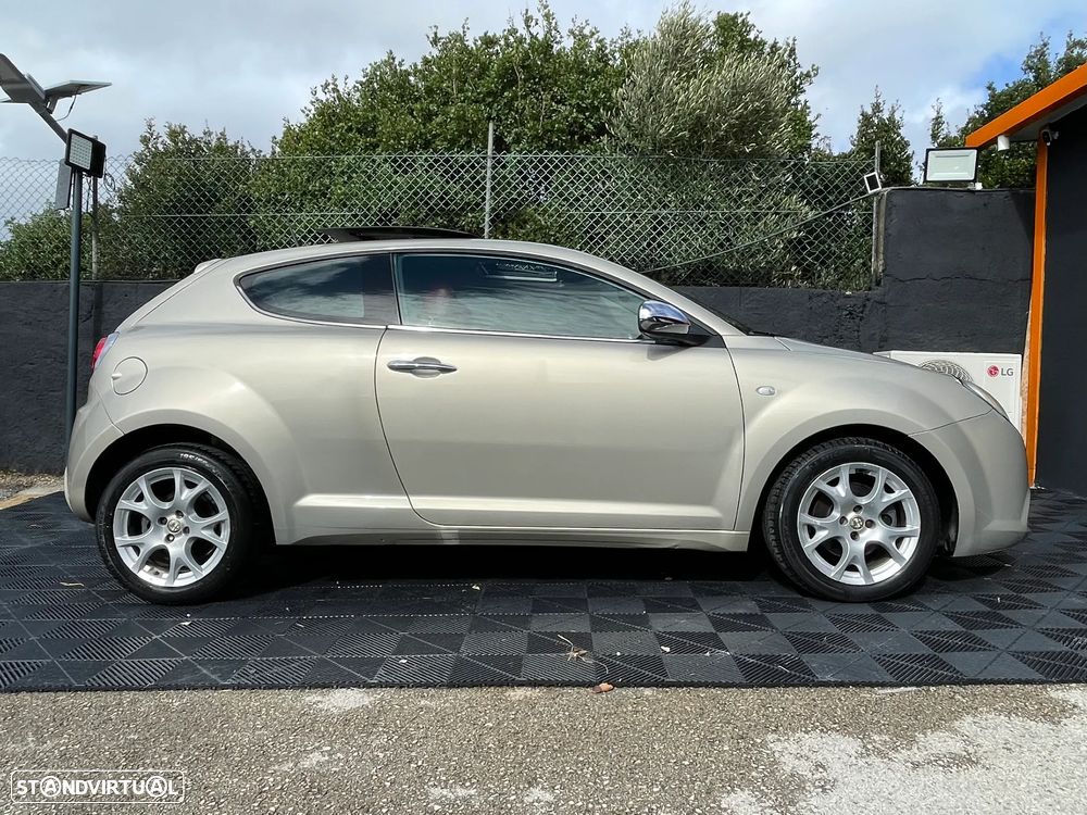 Alfa Romeo MiTo 1.3 JTD Distinctive S&S - 3