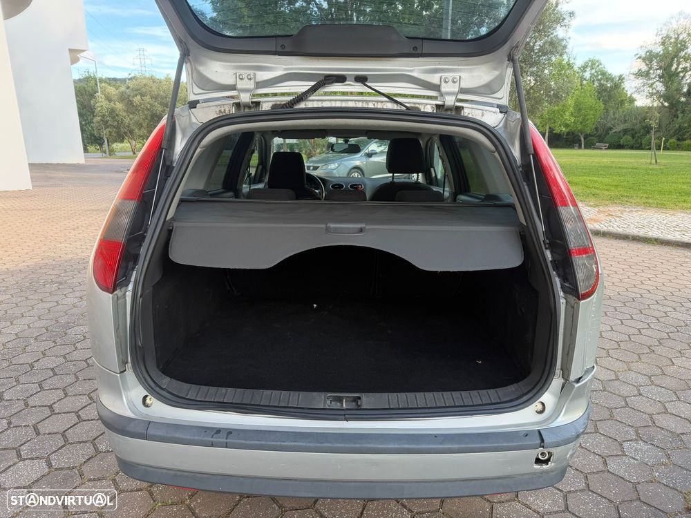 Ford Focus SW 1.4 Comfort - 17