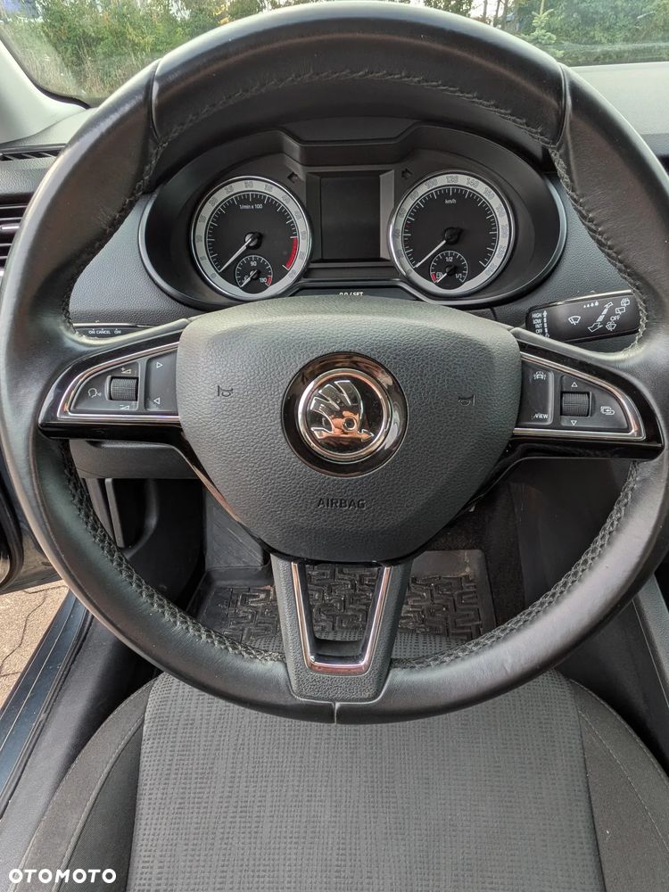 Skoda Octavia 2.0 TDI Clever DSG - 16