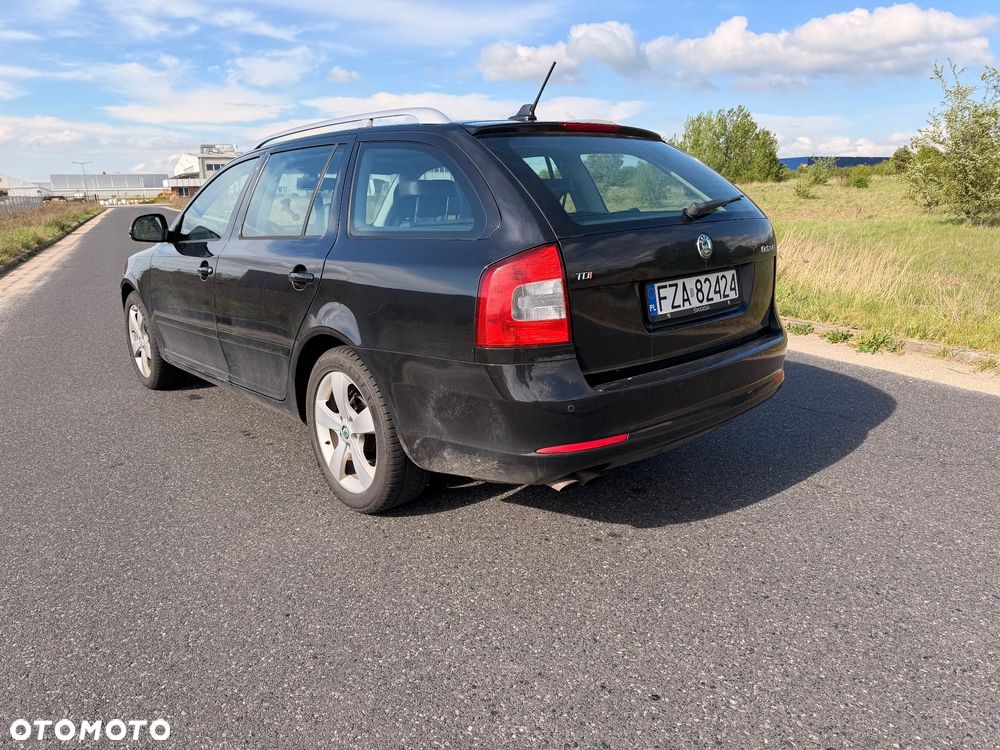 Skoda Octavia 2.0 TDI DPF DSG Elegance - 6