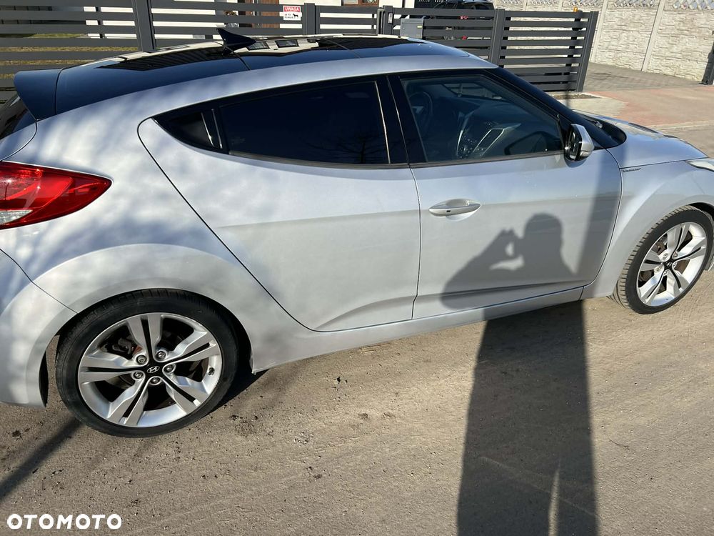 Hyundai Veloster 1.6 GDI Comfort - 7