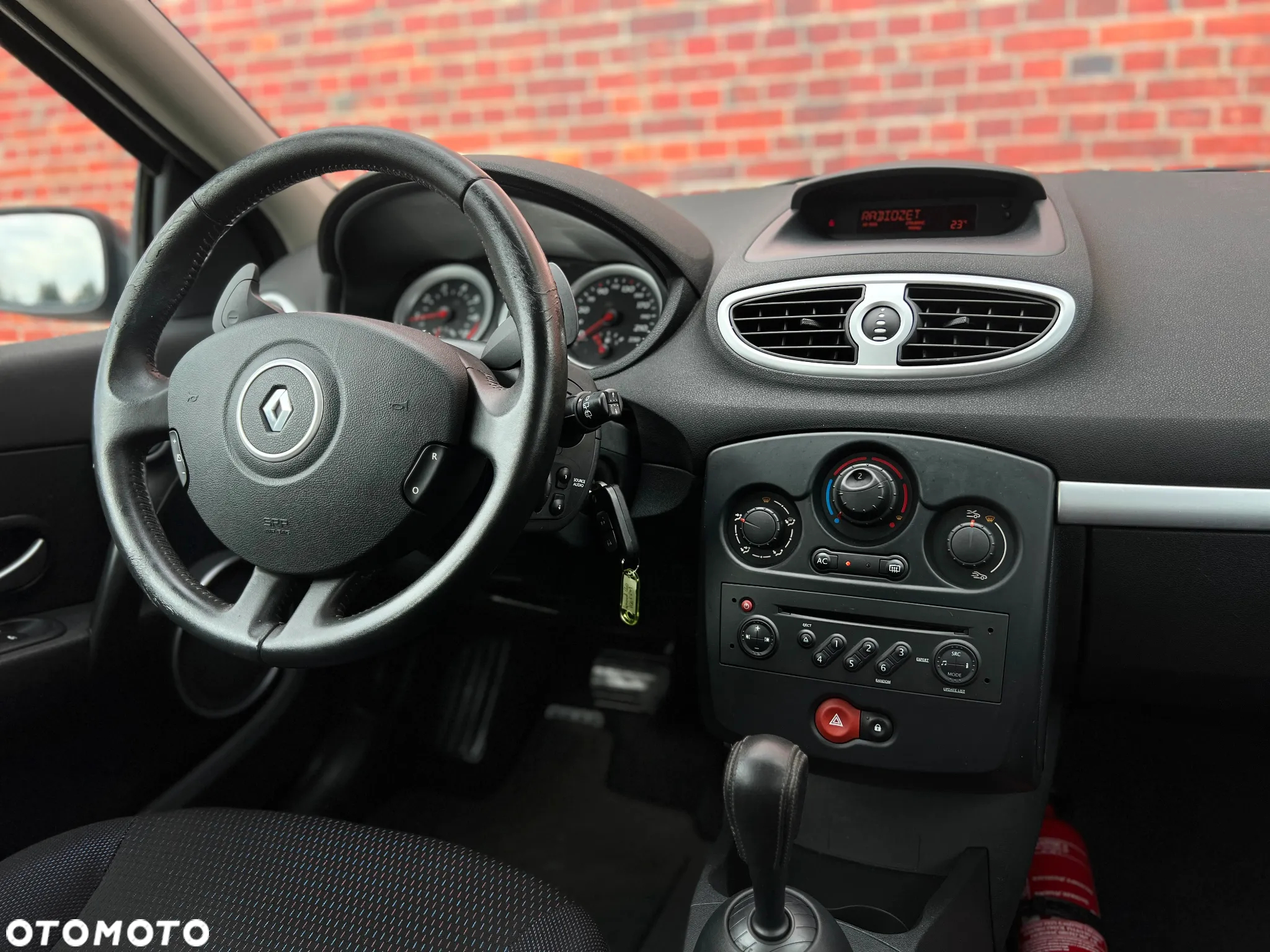 Renault Clio - 7