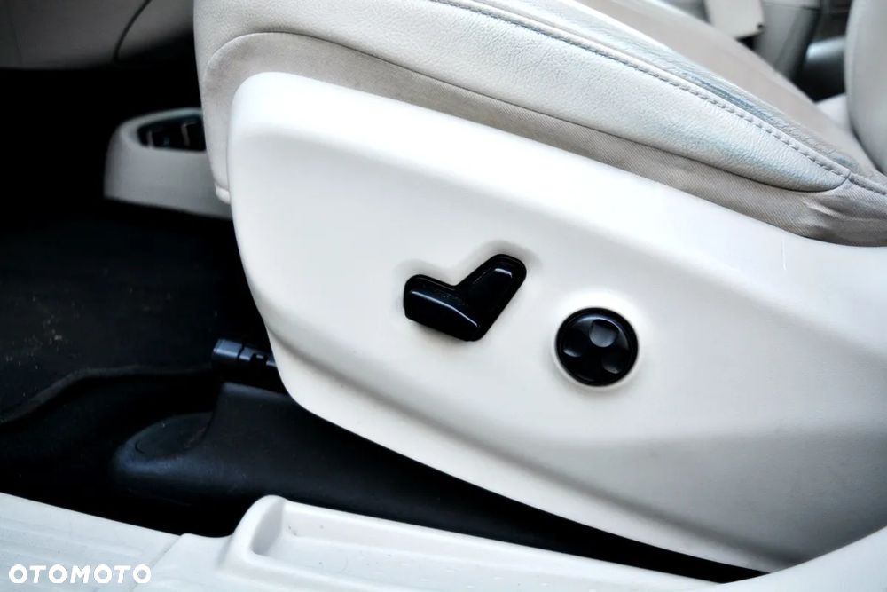 Chrysler Pacifica - 9