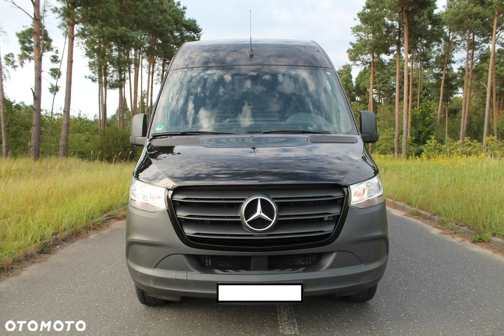 Mercedes-Benz Sprinter - 12