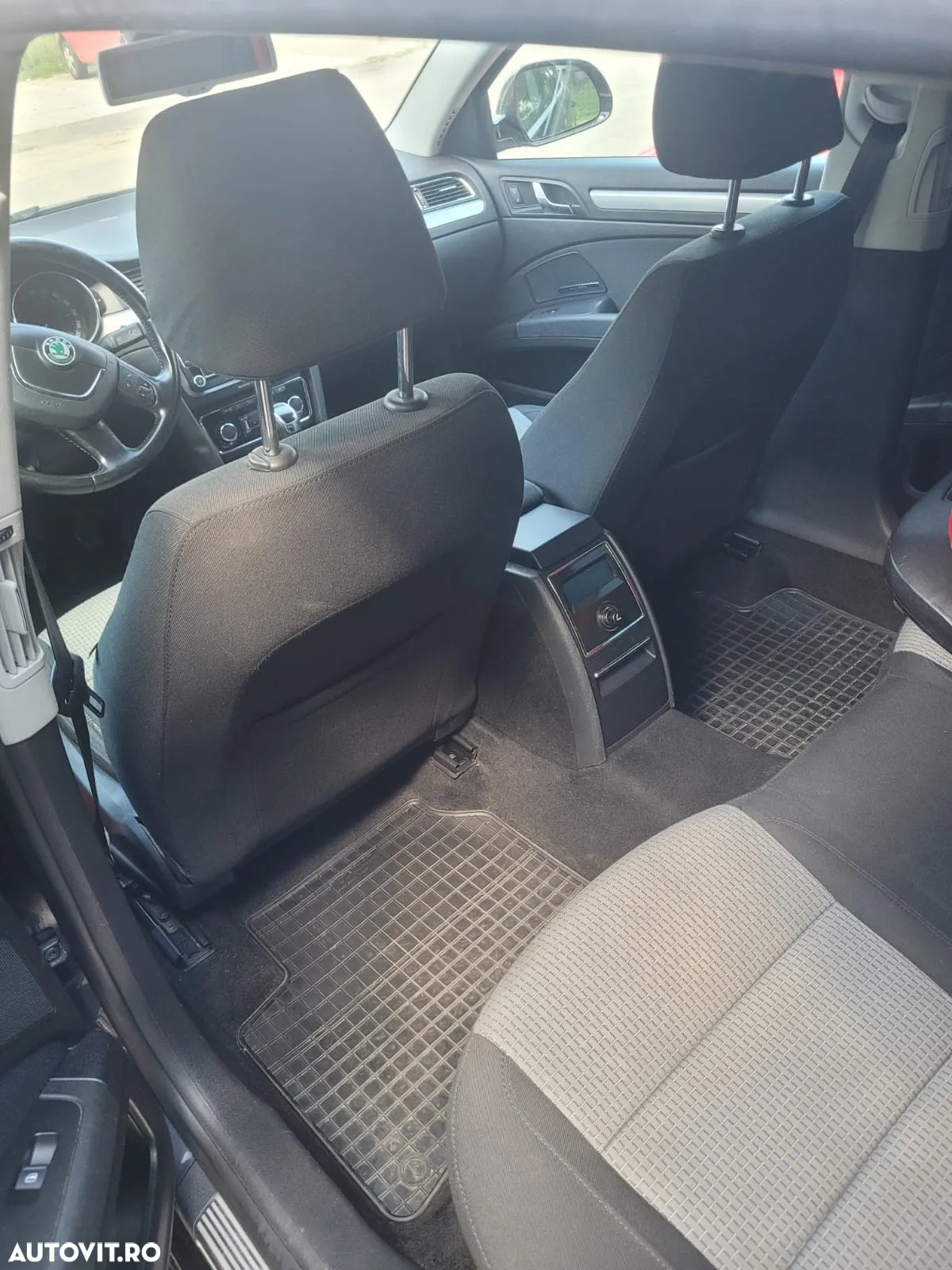 Skoda Superb 2.0 TDI Comfort - 4