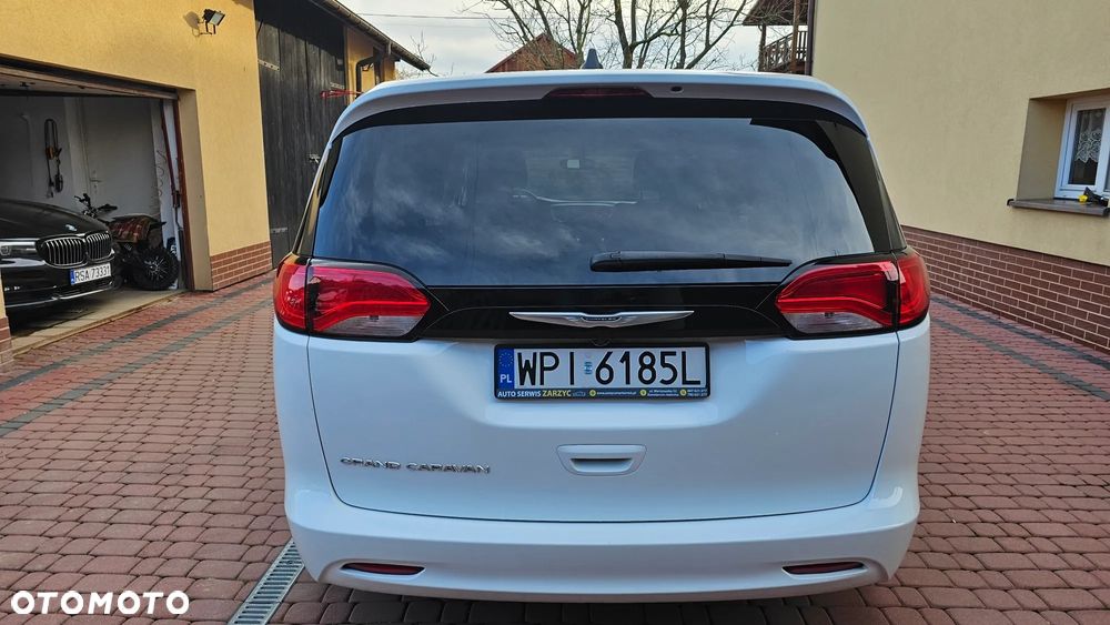 Chrysler Pacifica - 24