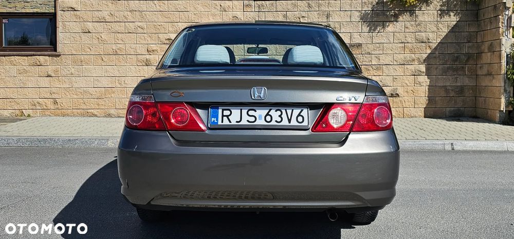 Honda City 1.4 Sport - 12