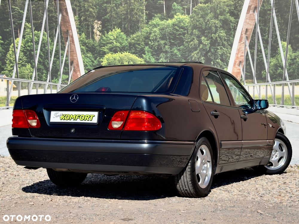 Mercedes-Benz Klasa E 320 Avantgarde - 13