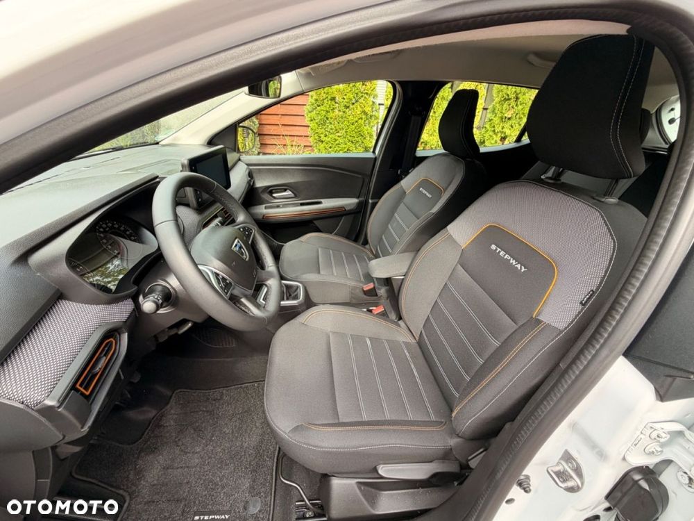 Dacia Sandero Stepway TCe 90 Expression + - 17