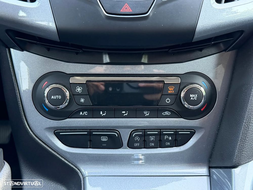 Ford Focus SW 1.6 TDCi Titanium Best - 11