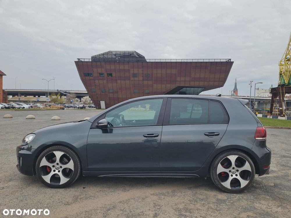 Volkswagen Golf 2.0 GTI DSG - 8