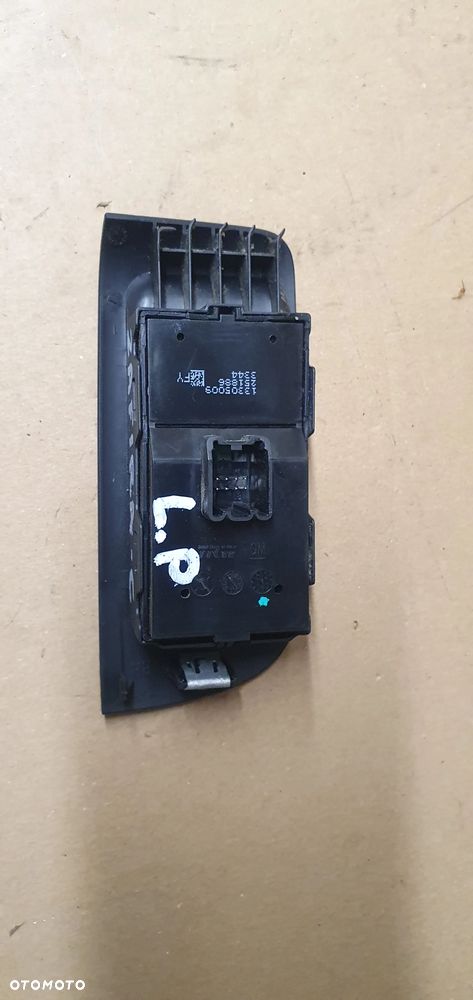 Panel przełącznik szyb Opel Zafira C 13305009 - 4