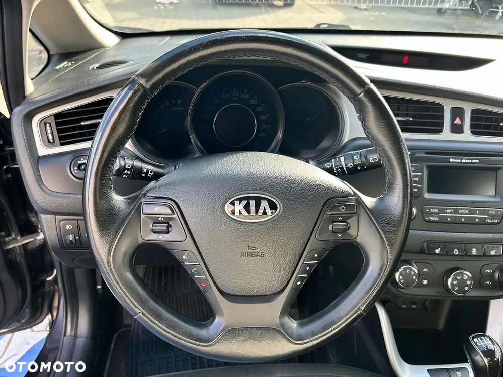 Kia Ceed 1.4 CVVT - 11