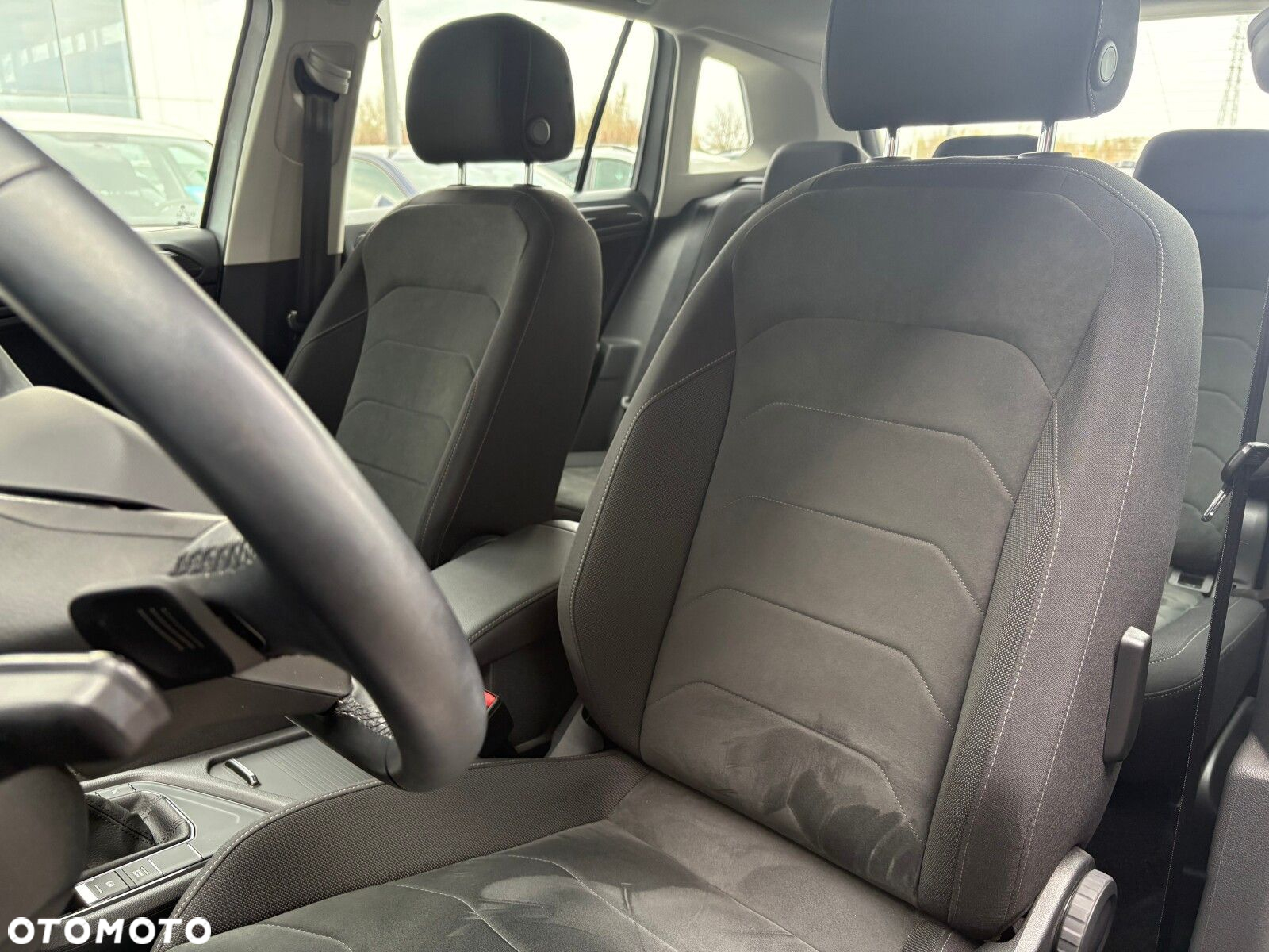 Volkswagen Tiguan 2.0 TDI SCR Elegance DSG - 13