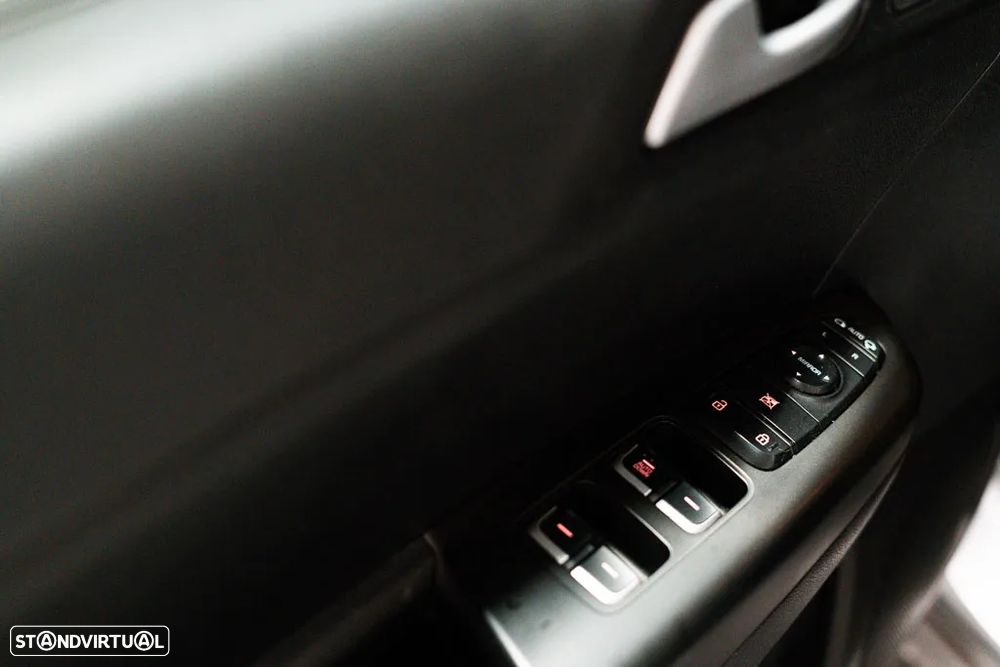 Kia Sportage 1.6 CRDI ISG SX - 23