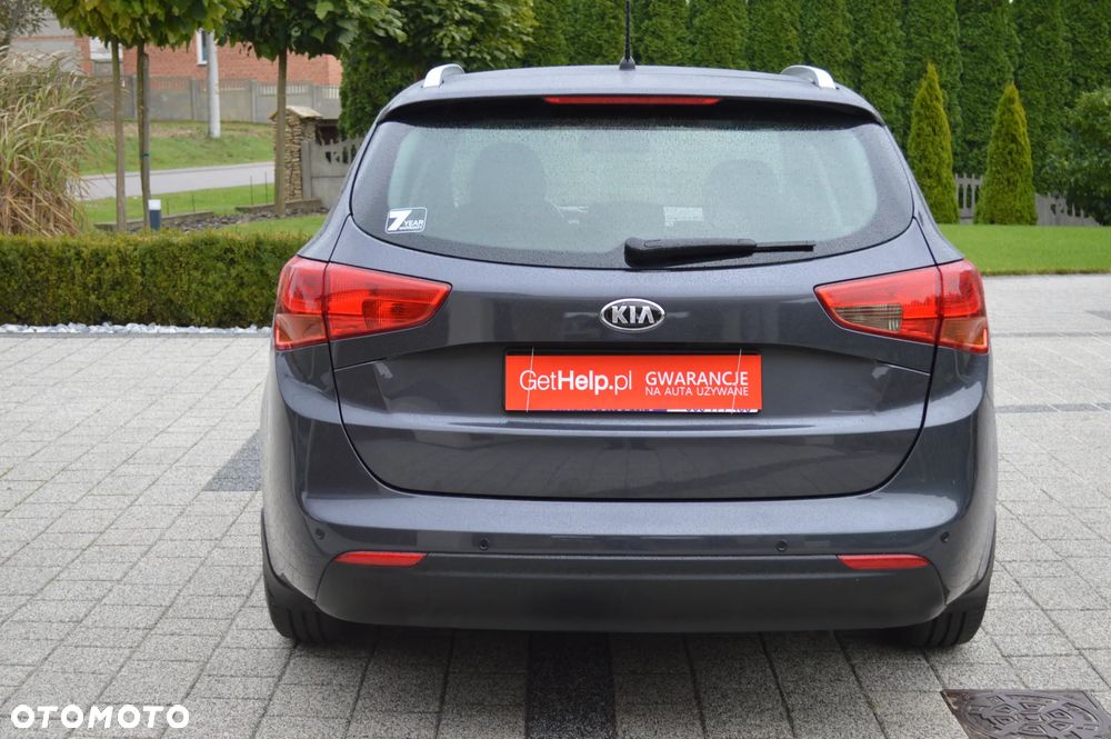 Kia Ceed - 10