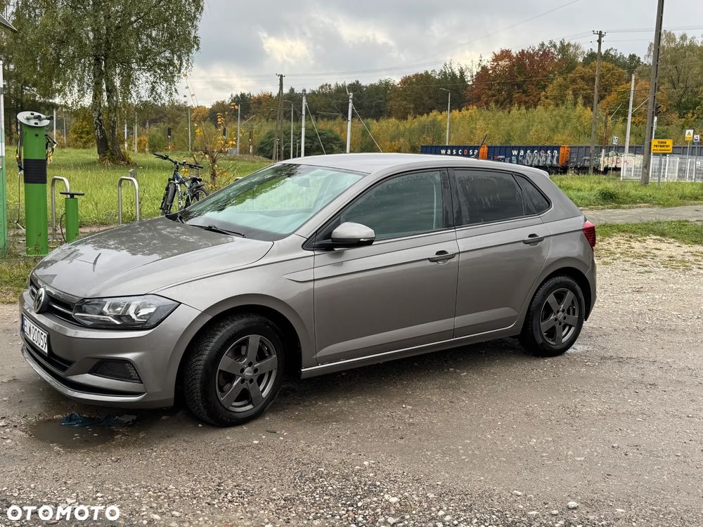 Volkswagen Polo - 2