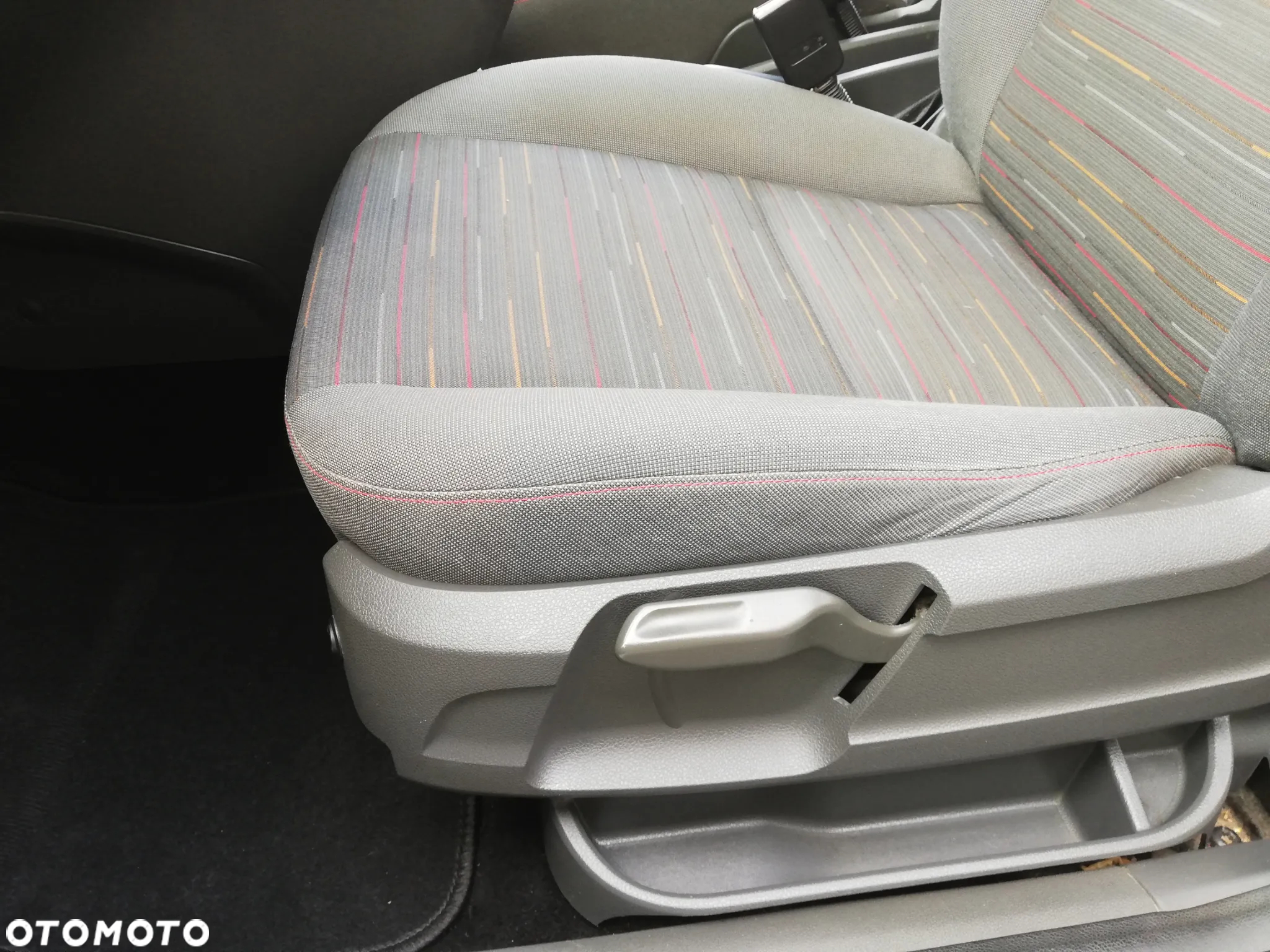 Ford C-MAX 1.6 Style - 23