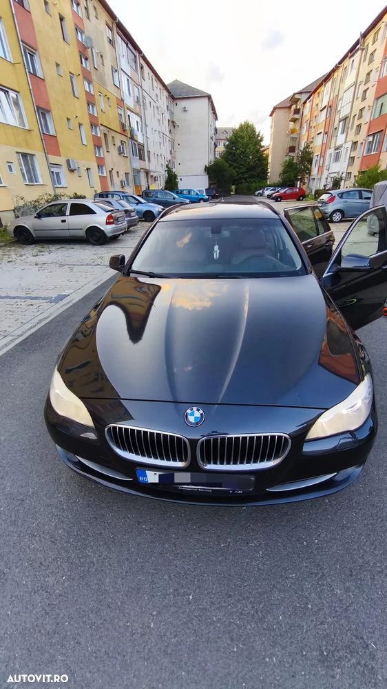 BMW Seria 5 525d xDrive - 6