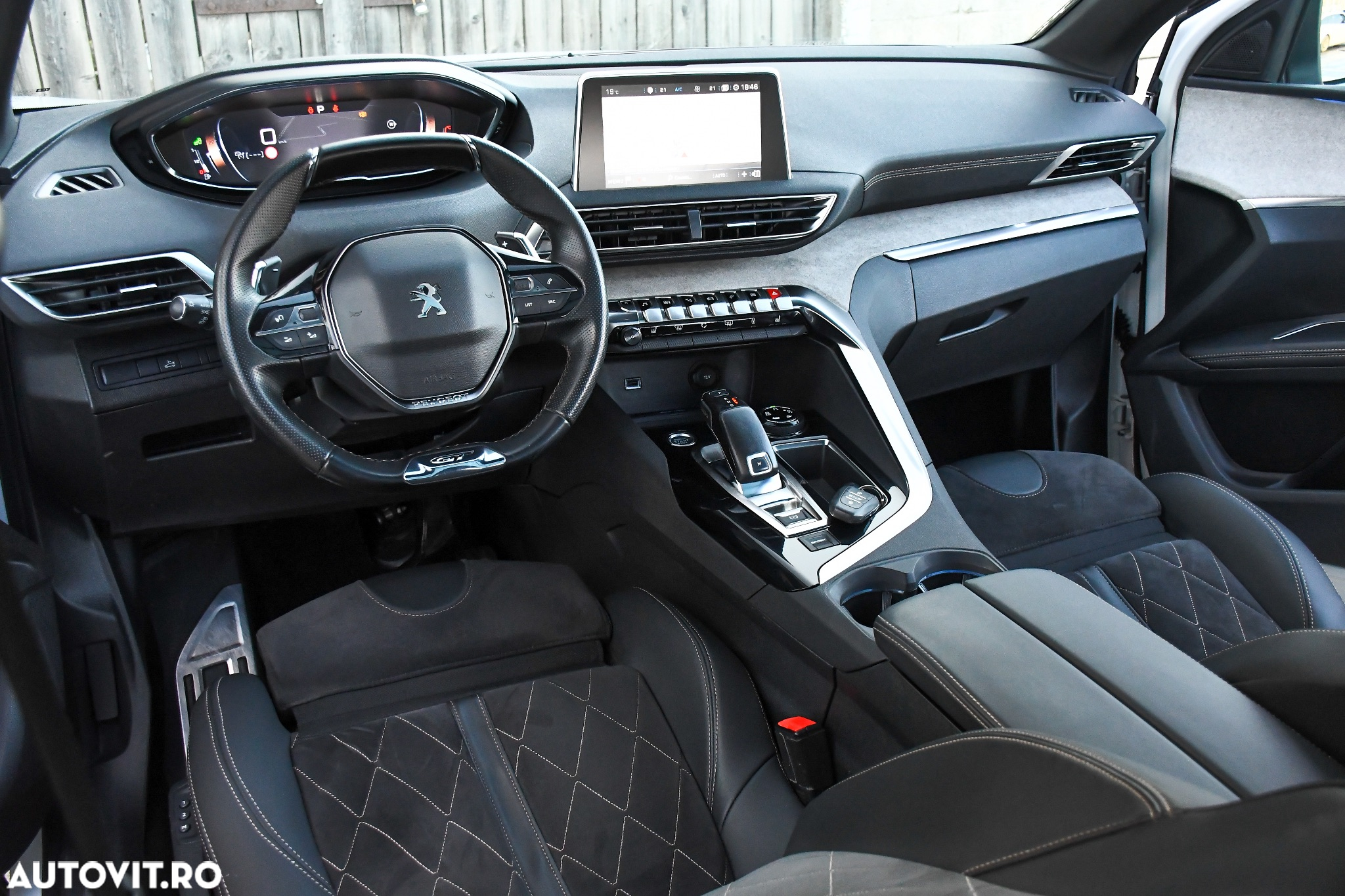 Peugeot 5008 2.0L BlueHDI EAT8 S&S GT - 19