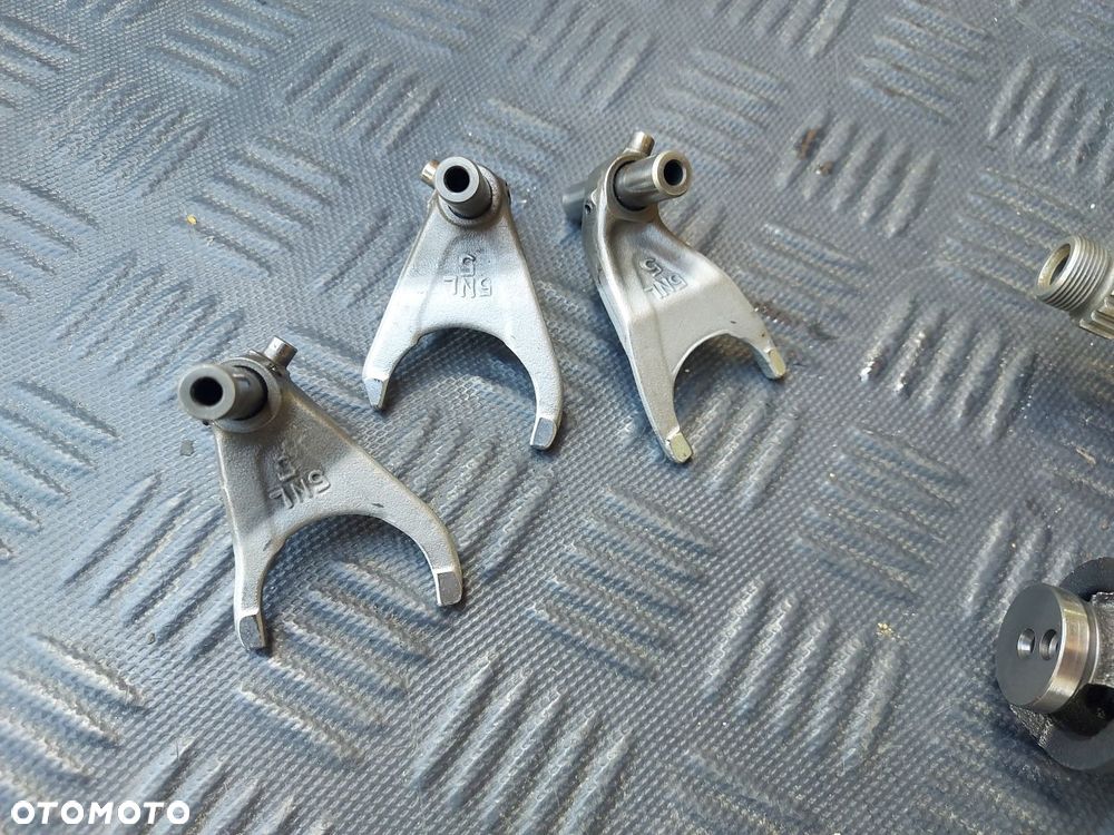 YAMAHA YZ-F 250 YZF YZ WR SKRZYNIA BIEGÓW WODZIKI WYBIERAK WAŁKI KPL GEAR BOX - 13
