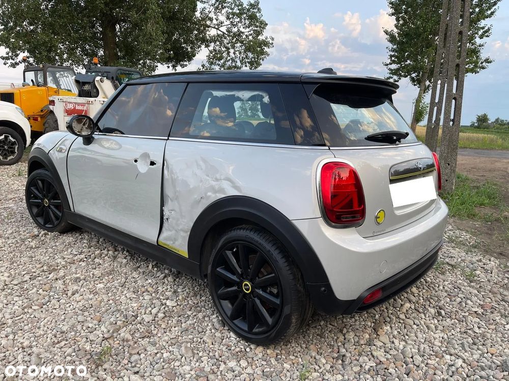 MINI Cooper SE Electric Trim - 6