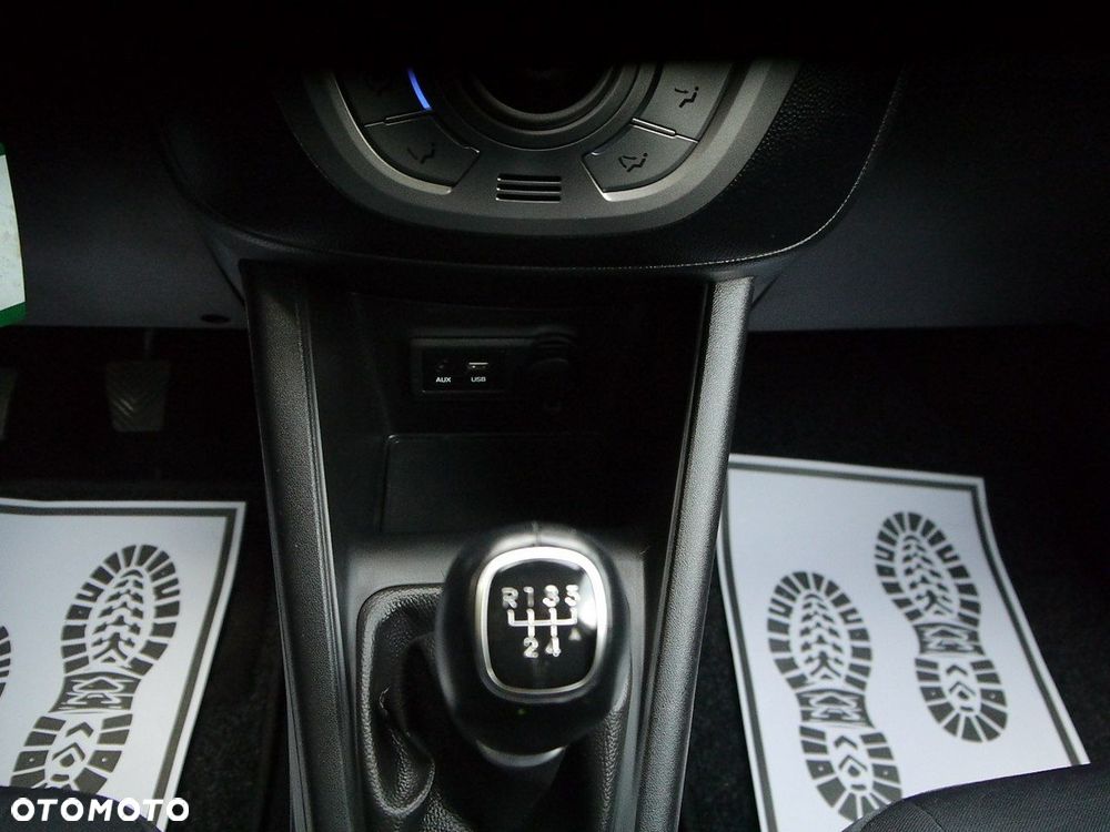 Hyundai ix20 1.4 BlueDrive Comfort - 28
