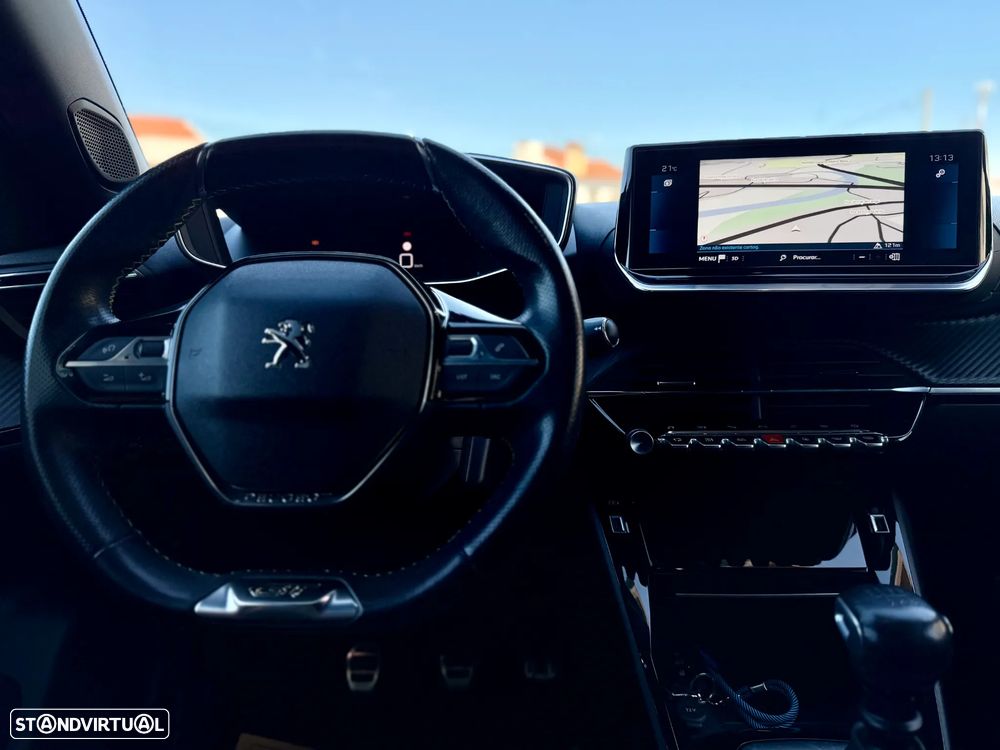 Peugeot 2008 1.2 PureTech GT - 16