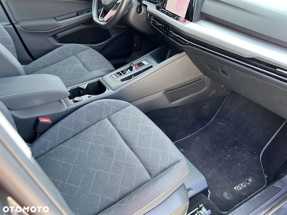 Volkswagen Golf 1.5 eTSI OPF DSG Style - 18