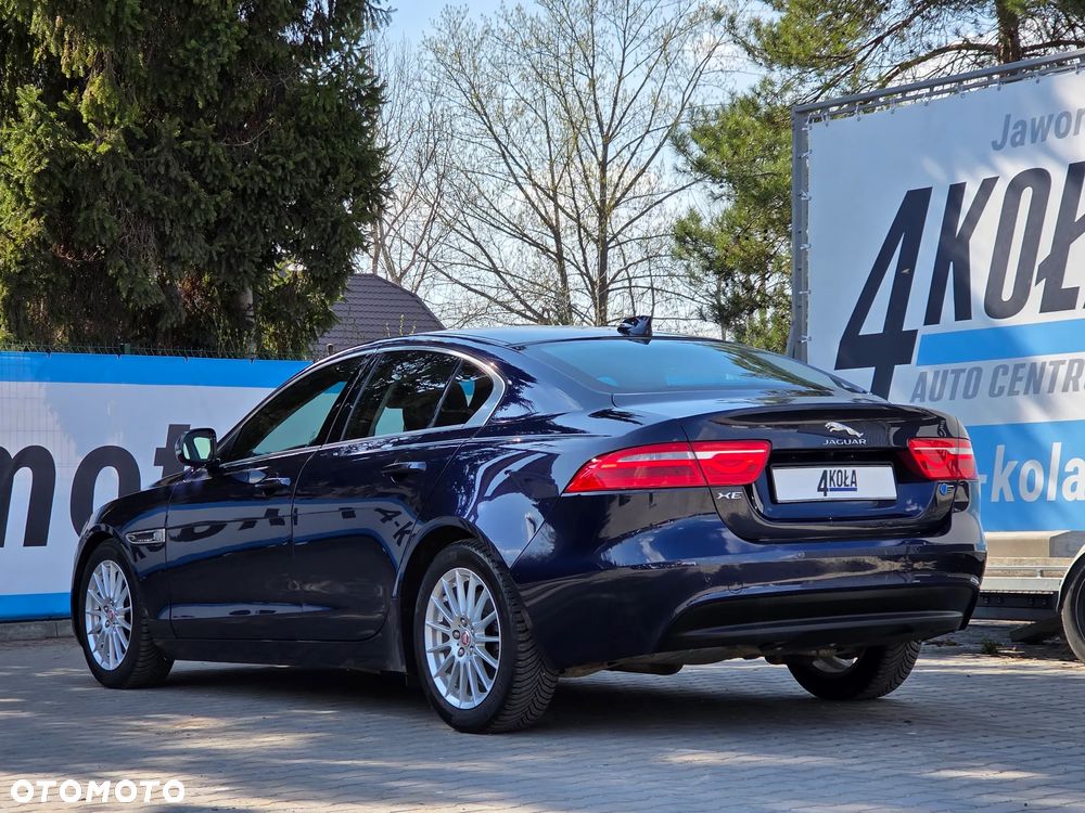 Jaguar XE E-Performance Portfolio - 6